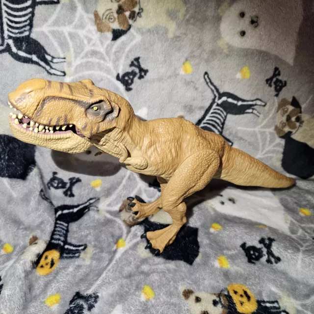 Jurassic World Park Chomp Action Tyrannosaurus T-Rex 16” Figure Hasbro JW 2015