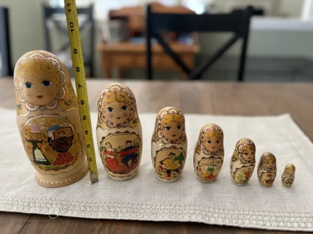 7 Piece Hand-Painted Russian Nesting Dolls Mockba Signed Set