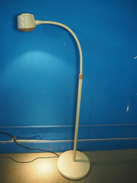 Midmark Ritter 152-001 Gooseneck Halogen Exam Floor Light with 60 Day Warranty