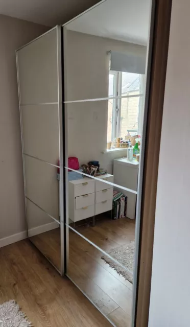 IKEA 150cm Wardrobe with Mirror Doors and Interior Fttings (GC)