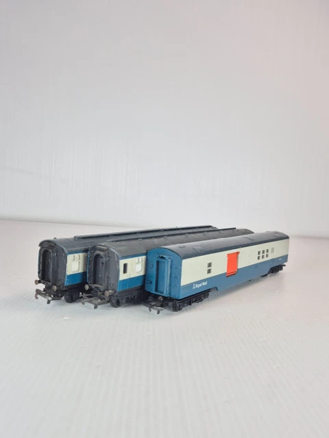 RAKE OF 3 Tri-ang Hornby R119 R339 OO BR Mk1 Sleeper Royal Mail Coaches ...