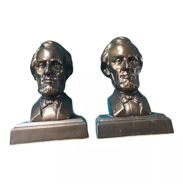 Abraham Lincoln Pair of (Brass Colored) Metal Bookends - Busts