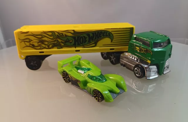 Hot Wheels Truckin Transporters Tractor Trailer Nitro Scorcher Dragster  Race Car