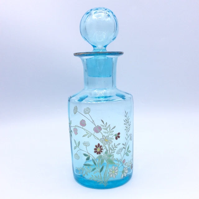 Flacon de toilette en verre soufflé coloré bleu émaillé à décor floral de Legras