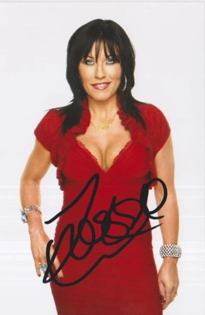 Jessie Wallace   **HAND SIGNED**  6x4 photo  ~  Eastenders  ~  AUTOGRAPHED