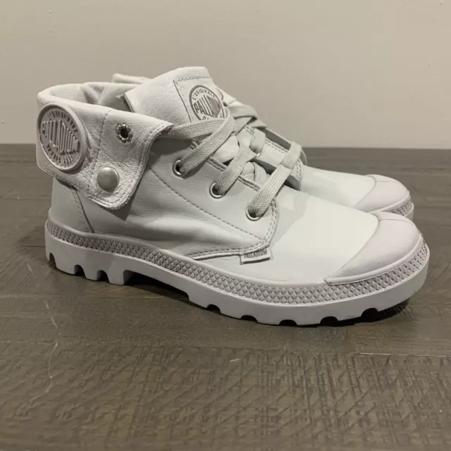 PALLADIUM WOMEN S SIZE US 7 BAGGY LEA LOW 2 Vapor Metal Gray