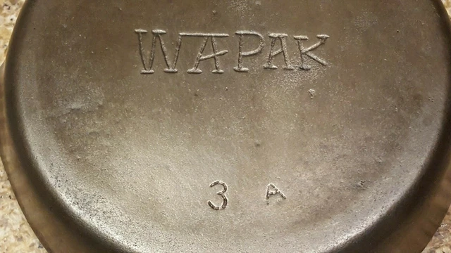Antique Restored WAPAK #3 Tapered Cast Iron Skillet P/N 3 A: Circa 1912-1926 3