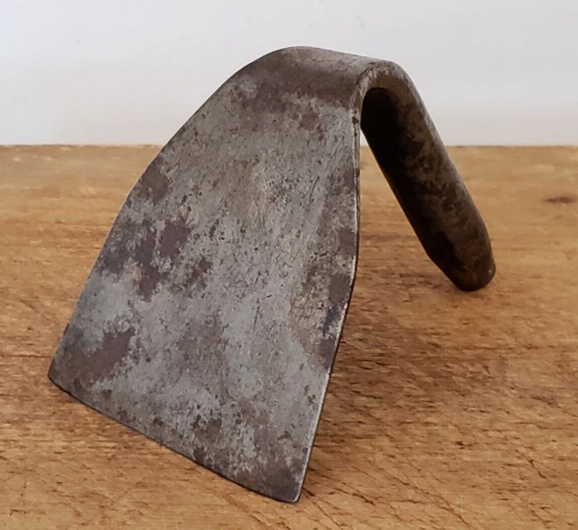 ANTIQUE 19th C PA Hand Forged Wrought IRON DOUGH Bowl SCRAPER Blacksmith
