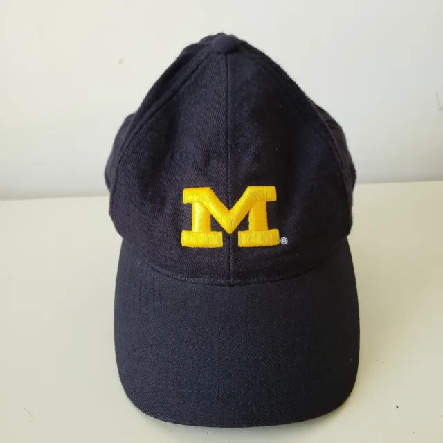 Michigan Wolverines Fitted Sz 7 1/4 Hat Cap Top of the World Wool NCAA Blue