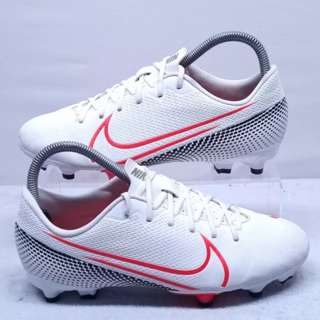 Nike Football Boots Uk Size 5 White Mercurial Moulded Studs Junior Boys Girls