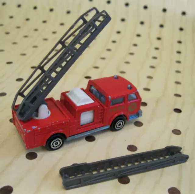 Majorette Camion Pompier 1/100 #207 Diecast Red Fire Vehicle White Ladder  France