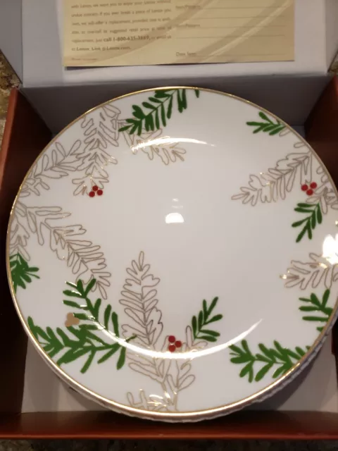 NIB CHRISTMAS Lenox Merry & Bright 4 PC Dessert Salad Plate Set 8" Pine & Berry