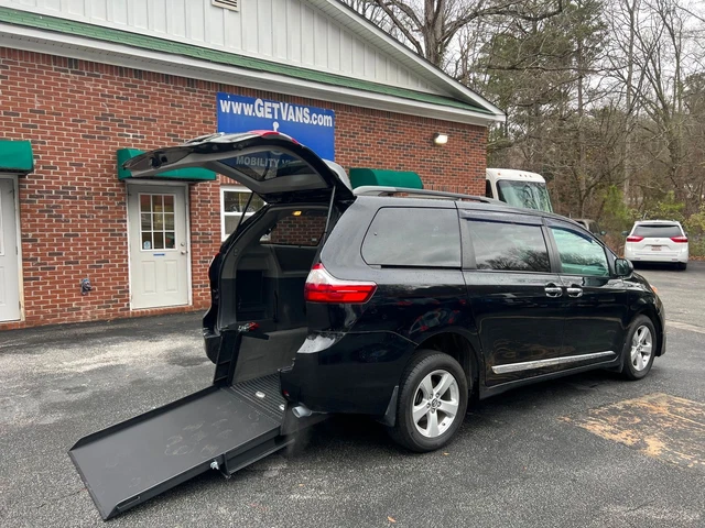 2020 Toyota Sienna Handicap wheelchair rear entry wide conversion