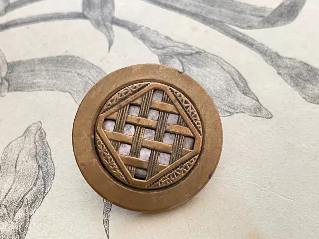 Grand bouton ancien en métal et nacre - Art nouveau  3 cm
