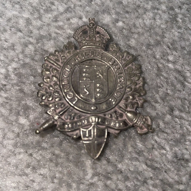 THE LONDON RIFLE Brigade British Army/Military Hat/Cap Badge £15.00