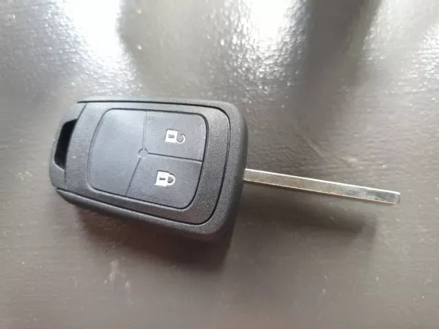 Vauxhall Adam Astra Corsa Insignia Mokka Viva Remote Key Fob Cut To Code R Photo