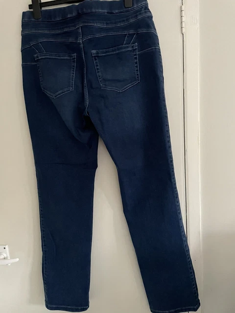 LADIES PEACOCKS POPPY MID Rise Slim Leg Blue Denim Jeans. Size