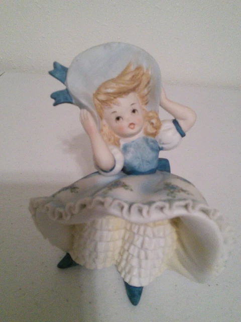 Vintage Lefton Girl Figurine KW 3701 Japan Bonnet Bloomers