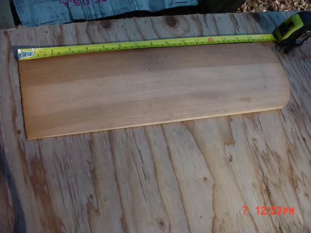100 Pieces 16" Western Red Cedar Victorian-Cut Shingles - Fish Scale