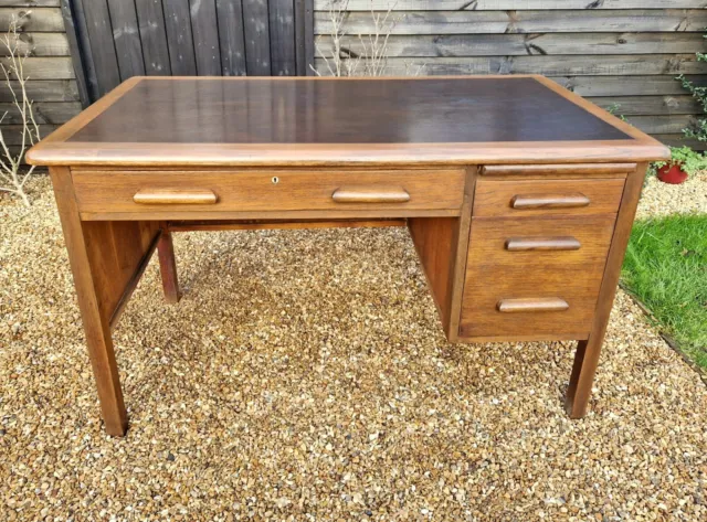 Single Pedestal desk In Oak by Abbess - English 1960s - Distress Vintage Office