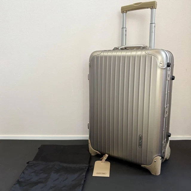 リモワ　 TOPAS TITANIUM 32L Amazon | [リモワ] キャリーバッグ TOPAS Titanium 32L 2-3日