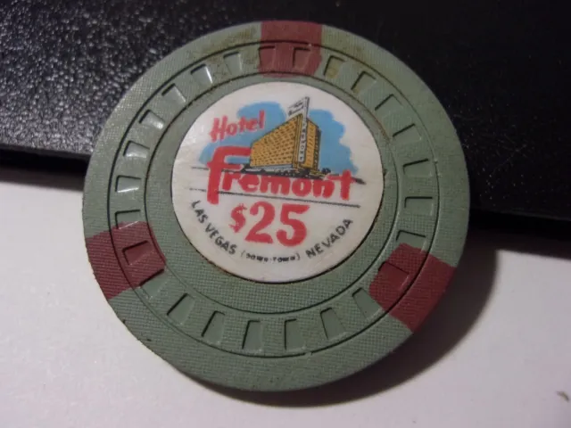 HOTEL FREMONT CASINO $25 COUNTERFEIT casino gaming poker chip -  Las Vegas, NV