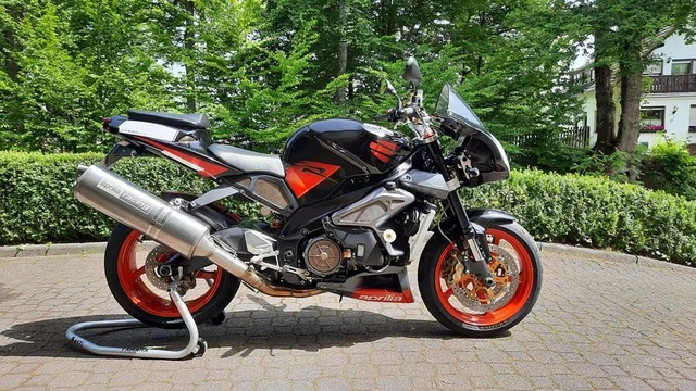 Aprilia Tuono 1000 RP