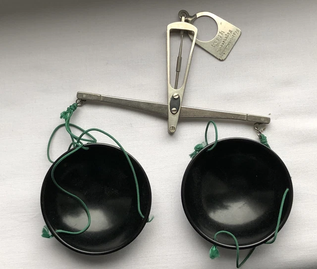 Antike Waage Feinwaage Präzisionswaage 1-50g Goldwaage Apothekerwaage Dekoration