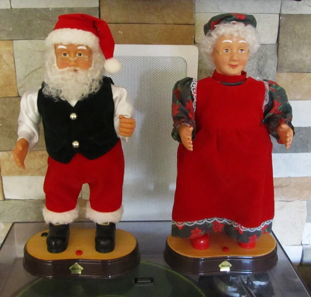 VINTAGE 1998 ANIMATED Gemmy Dancing Claus Couple Santa and Mrs. Claus