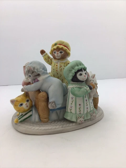 Schmid Kitty Cucumber Music Box THANK HEAVEN FOR LITTLE GIRLS Works Slumber Part