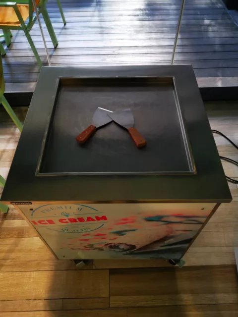 Fried ice cream machine (ICE ROLL)