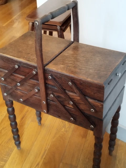 Boîte à Couture Ancienne En Bois - Travailleuse Vintage, Occasion Avec Imperfections