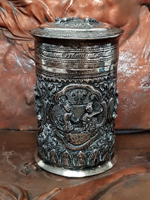 Antique Burmese Or Southeast Asian Silver Repoussed Round Lided Betel Nut Box