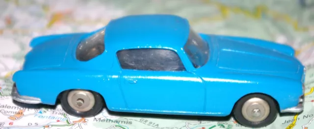 Alfa Roméo Coupé Dinky Toys