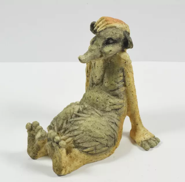 Very Cute Country Artists Grant Palmer's Mini Kingdom Meerkat Sundow CW06672