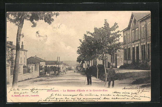 CPA Avricourt, La Maison d´Ecole et la Grande-Rue 1904