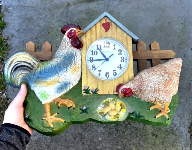 VTG Farmhouse Wall Clock Rooster Hen Chicken Family Plastic Country Coop