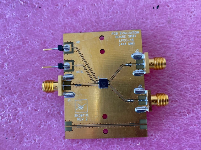 Skyworks KY13286-359 100 MHz-6 GHZ PCB Évaluation Board