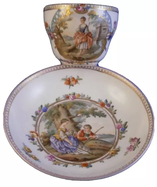 Antigua taza escénica de porcelana del siglo XIX y platillo taza de porcelana escena alemana Alemania