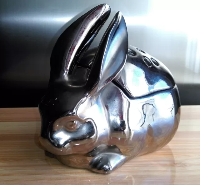 Ravissant vase pique-fleurs zoomorphe " lapin " de CHRISTIAN DIOR PARIS 2