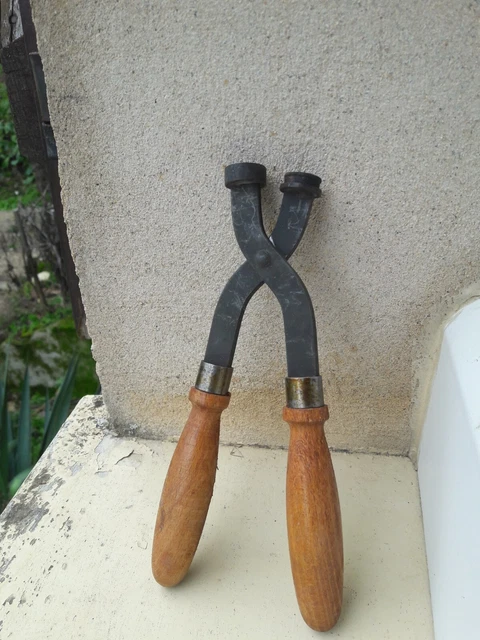 Ancienne Pince Coupe-tiges Et Fil De Fer – Outil De Cultivateur – XIXe Siècle