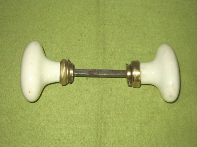 OUTIL ANCIEN,POIGNÉE DE porte ancienne porcelaine et laiton,serrure