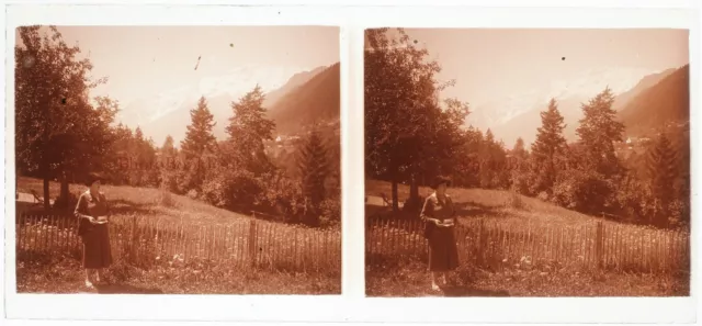 FRANCE women's fashion mountain c1930 photo glass plate stereo vintage P29L14n16 2