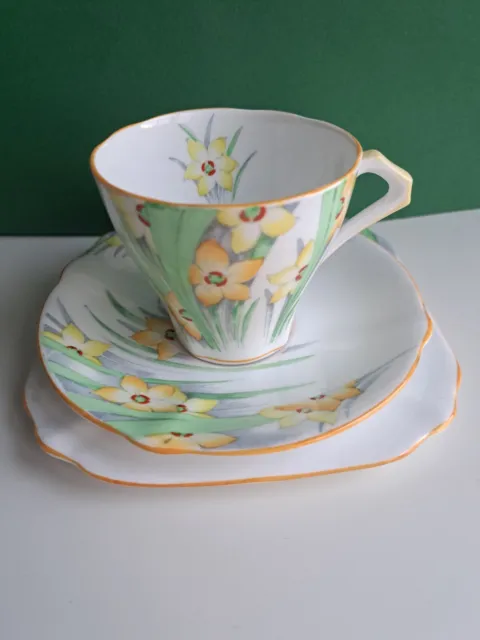 Vintage  V/rare Bell art deco china trio Daffodil Pattern 3387 cup/saucer/plate