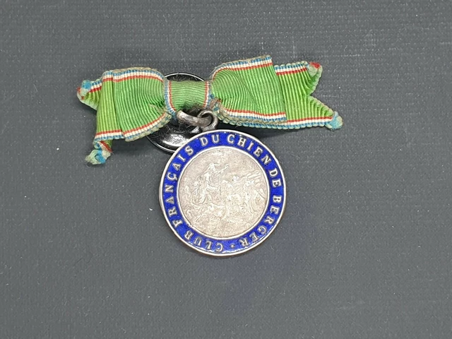 RARE - INSIGNE de boutonnière à vis Brevet de Préparation Militaire
