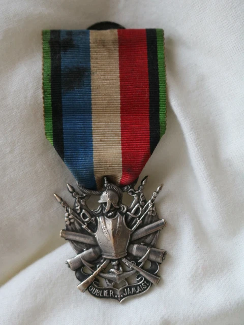 Médaille Des Vétérans De La Guerre De 1870-71 - France - Taille Ordonnance