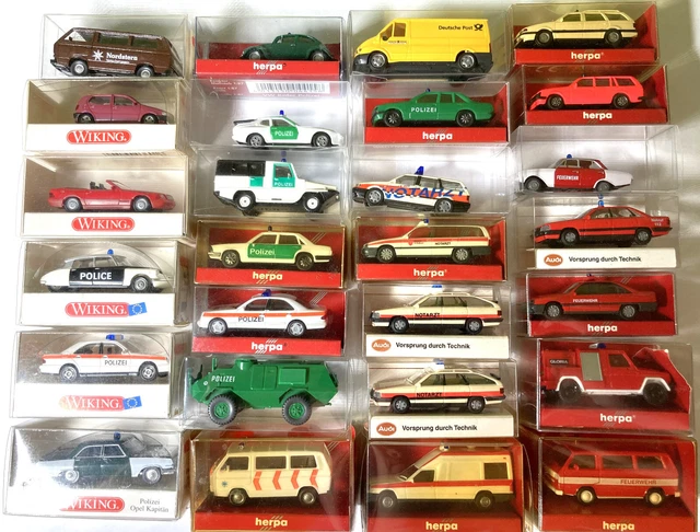 Miniature WIKING Mercedes 200 Ambulance échelle 1/87 - Neuf, Peut être En Lot
