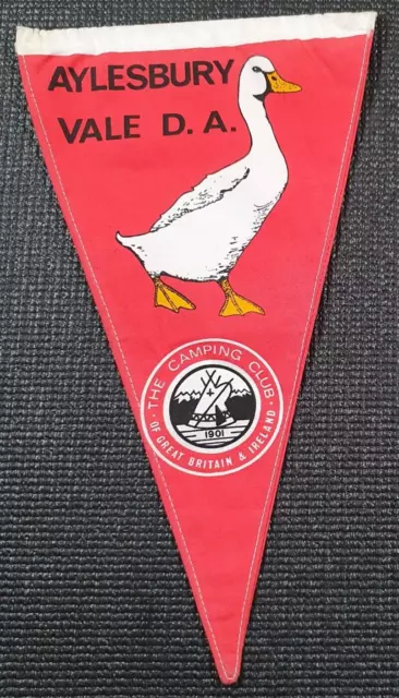 Camping Club of Gt Britain & Ire. Aylesbury Vale D.A Vintage Pennant Flag