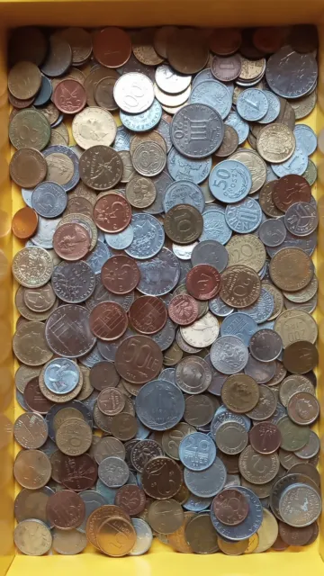 über 1/2 kg Münzen aus verschiedenen Ländern Restmünzen,