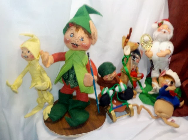 Annalee Collection - Lot of 7 = Santa Tennis, Reindeer & Mouse, Boy & Sled, Elf